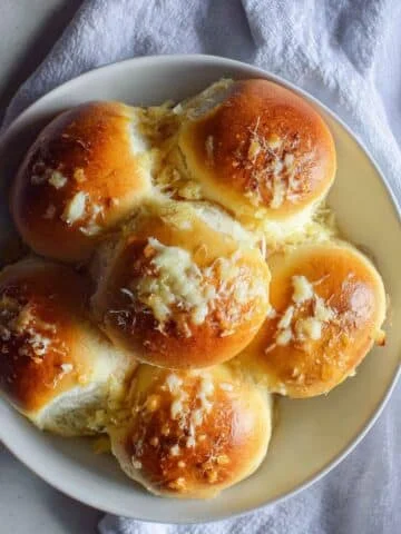 Pull-apart Hawaiian garlic bread on tray